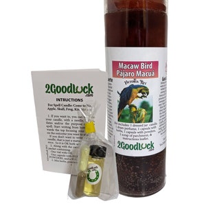 Puede incluir: Una vela marrón con una etiqueta que dice "Macaw Bird Pájaro Macuá" y una ilustración de un guacamayo. El kit incluye un vial de aceite, una cápsula e instrucciones. La marca "2Goodluck.com" es visible en el embalaje.