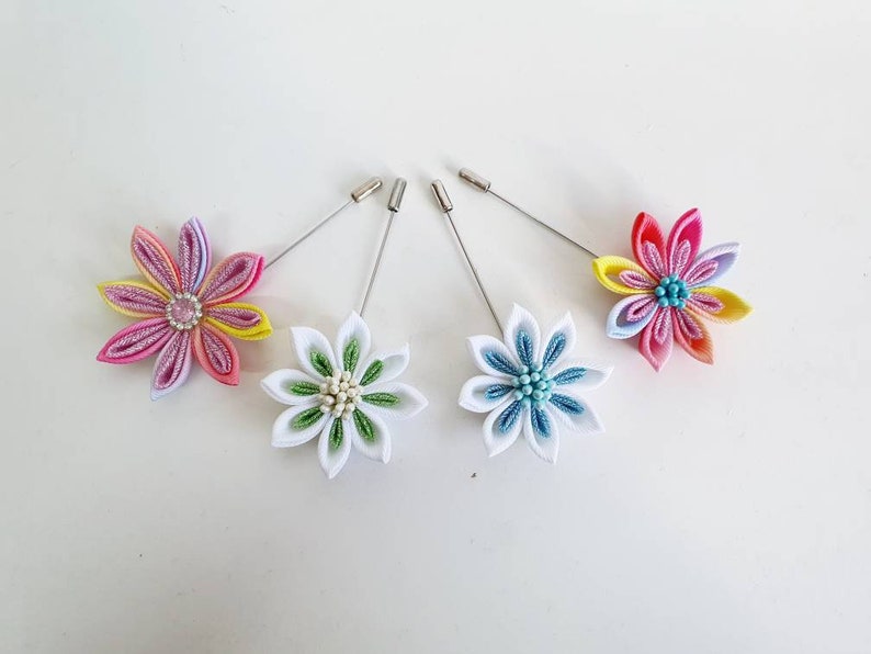 Flower lapel pins