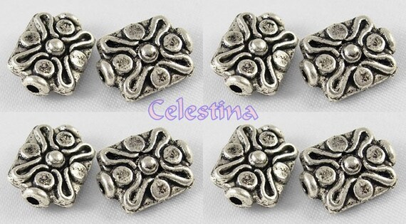 10x 18mm acrylic beads WHITE /& GOLD HONEYCOMB