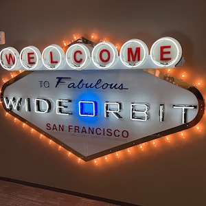 Las Vegas sign, Neon Signs, Custom Business Sign, Custom signs, Marquee Signs, Business sign, Neon Las Vegas, Neon vintage style signs