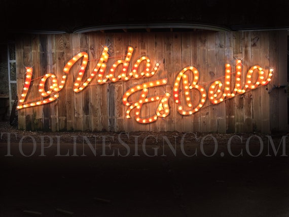 Custom Signs Marquee Vintage Image 0