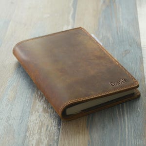 Genuine Leather A5 / B5 / A6 Journal with pen loop – Leather Refillable Journal Notebook for School, College, Work, Business Meetings