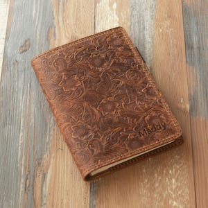 Personalized Leather Journal with Pocket and Pen Loop, 200 Pages 80gsm Thick Daily Diary for Men and Women, Great Gift for Business School