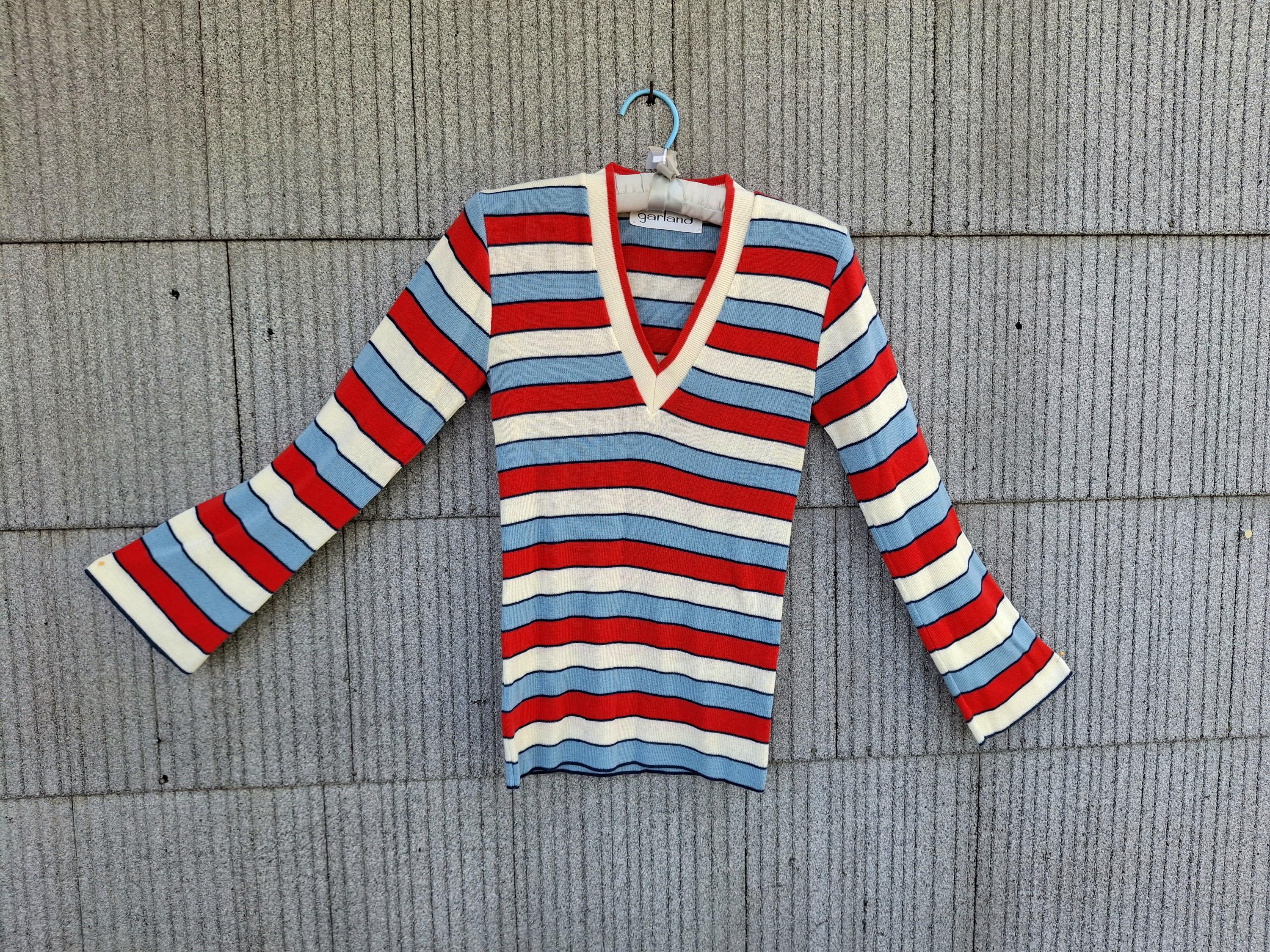 Garland 70s Sweater - Etsy