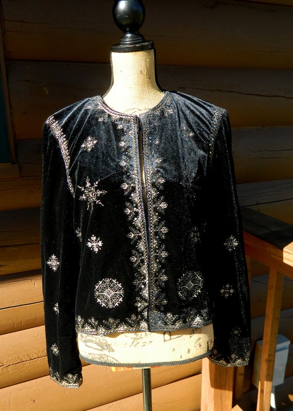 Lovely Black Velvet Embroidered Jacket - Lined - S