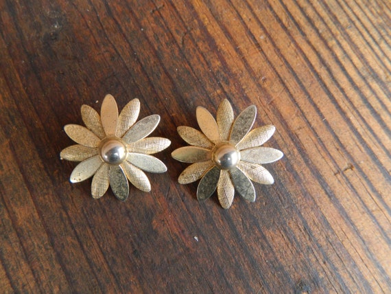 Vintage 1960's Sarah Coventry Daisy Flower Clip B… - image 3