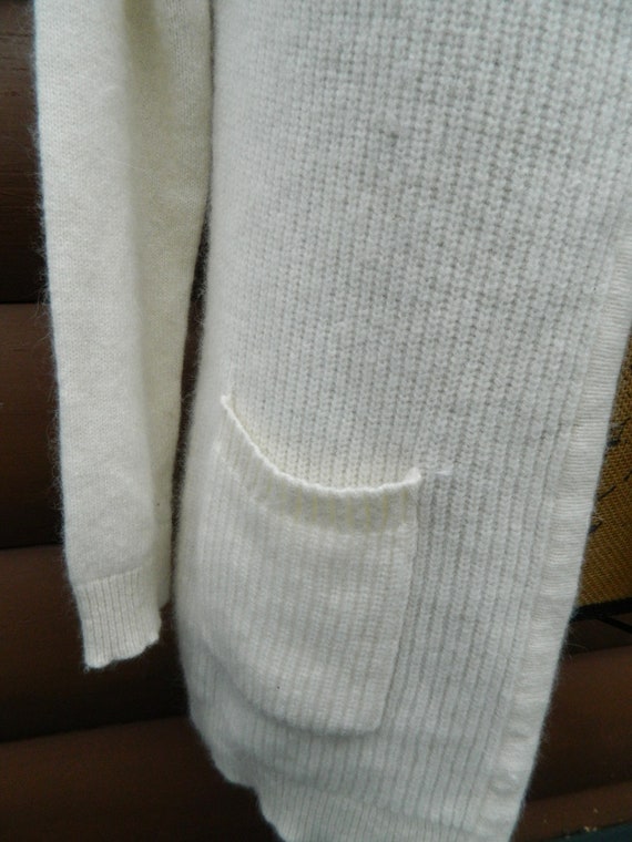 Vintage Pendleton 100% Wool Off White Wrap Sweate… - image 3