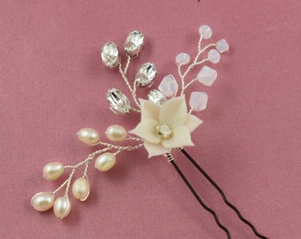 Flower Hair Pin, Bridal Hair Accessories. Lily Flower Hair Pins, Diamante Pins, Bridal Headpiece, Flower Comb, Floral Hair Piece