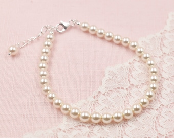 Bridal Pearl Bracelet, made with Pearls, Wedding Bracelet, Ivory Pearl. White Pearl, Bridal Jewellery, Bridal Jewelry