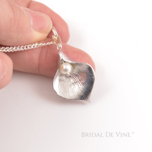 Calla Lily Necklace Etsy UK