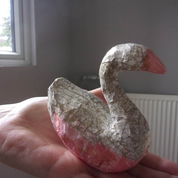 Decopatch Swan terminé, idéal pour la décoration intérieure