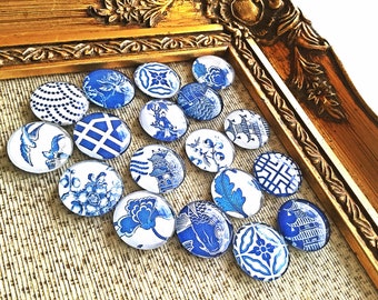 Blue White Flower Magnets - Decorative Magnets - Neomydium Magnets - Round Glass Magnets 25mm