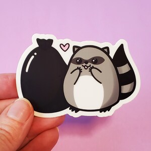 Pegatina Trash Panda True Love / Mapache gordo