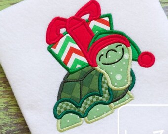 Turtle with Present Appliqué embroidery Design - Christmas Appliqué Design - Turtle Appliqué Design - gift Applique Design - present