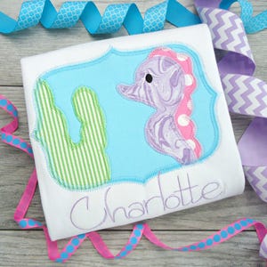 Seahorse and seaweed/coral frame vintage stitch appliqué machine embroidery design