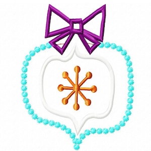Retro Christmas Ornament applique machine embroidery design