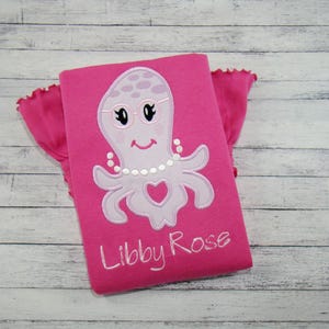 Girly Octopus wearing glasses appliqué embroidery design