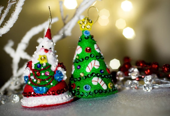 Festive Felt Christmas Tree Ornaments, Santa Holding Teddy Bear