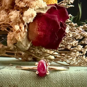 Vintage 14K Gold Ruby Ring Size 6 | Delicate Ruby Solitaire Ring | Stackable Gold Ring | July Birthstone Ring | Estate Jewelry