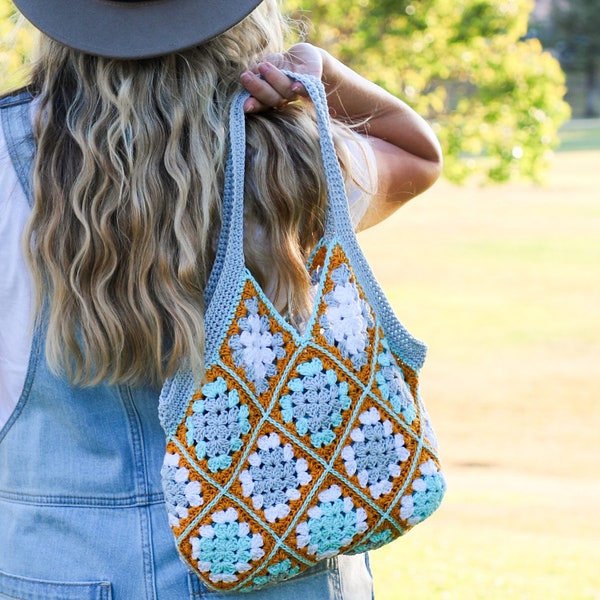 CROCHET PATTERN• Tote on the Go, easy crochet granny squares, tutorials included, adv. beginner level - Whistle and Wool