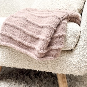 KNITTING PATTERN • Dawn Blanket, Sizes: Baby, Throw •Whistle and Wool