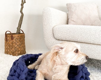 CROCHET PATTERN•crochet pet bed, takes 1 hr to crochet - Whistle and Wool