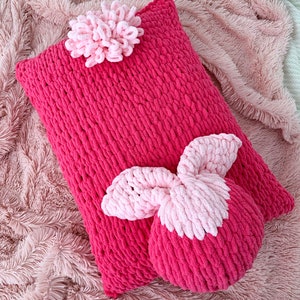 Off the Hook Yarn Pattern: Hereford Bunny pillow cover, fits twin sized pillow, removable for washing image 6