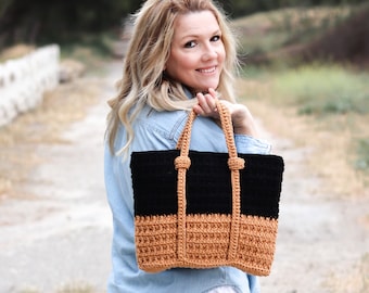 CROCHET PATTERN• Baker Street Bag. crocheted in the round,easy pattern, pic tutorial included• worsted weight•Whistle and Wool