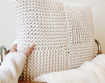 Westward Pillow • KNITTING PATTERN • easy knit, Whistle and Wool
