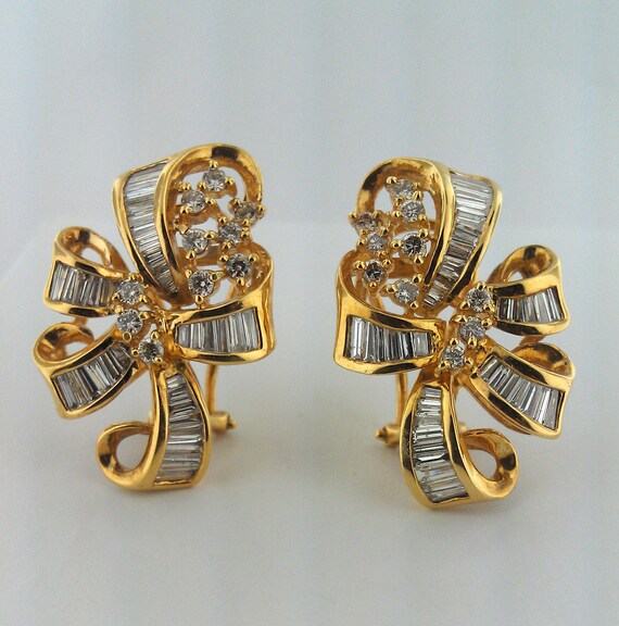 Ladies vintage 80s style baguette diamond earring… - image 1