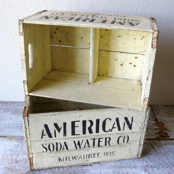 Vintage American Soda Water Wood Crates, Divider, Milwaukee Wisconsin Crate