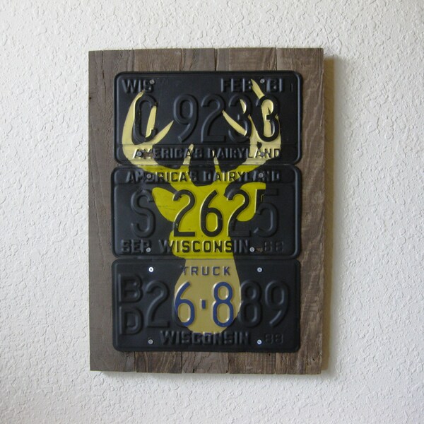 Reclaimed Barn Wood and Upcycled Metal License Plates Deer Head Wall Art