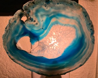 Agate Slice Night Light – Swivel Geode Lamp, Bedroom Lighting