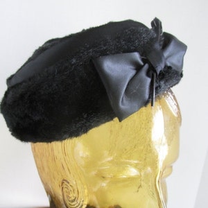 1940s La Rose Black Velvet Fascinator hot Hat