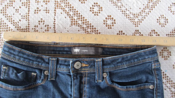 Skinny Jeans 27 waist Very Comfy Levi Strauss Jea… - image 9