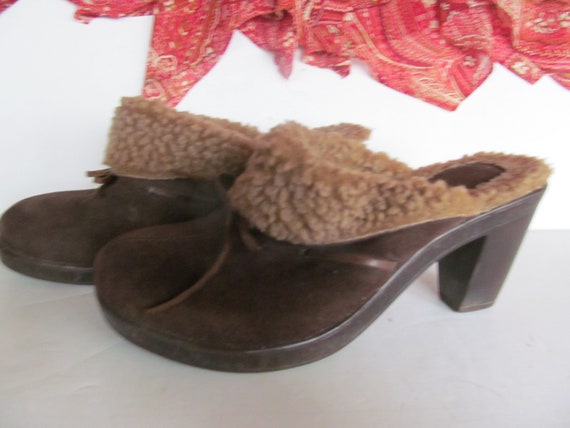 earth spirit clogs