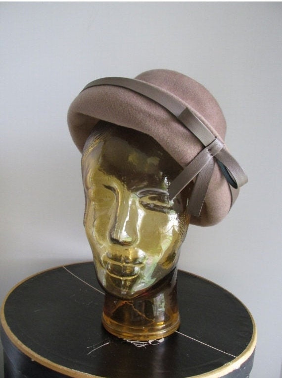 MCM Vintage Womens Hats Classic Beige Hat Converti