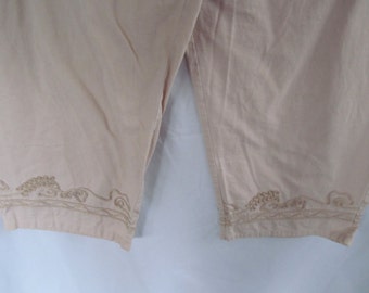 cotton Capris sz L Boho Chic Tan Ruffle Capris Size L Capri Pants Women sz L Linen and Cotton WOMENS Capris Summer pants