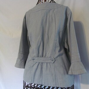 Women sz XL Bustle Back Pinstripes Blue and White Shirt Adorable 3/4 Sleeve Blouse Women sz XL Zip Front