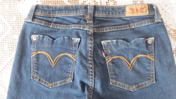 Skinny Jeans 27 waist Very Comfy Levi Strauss Jea… - image 10