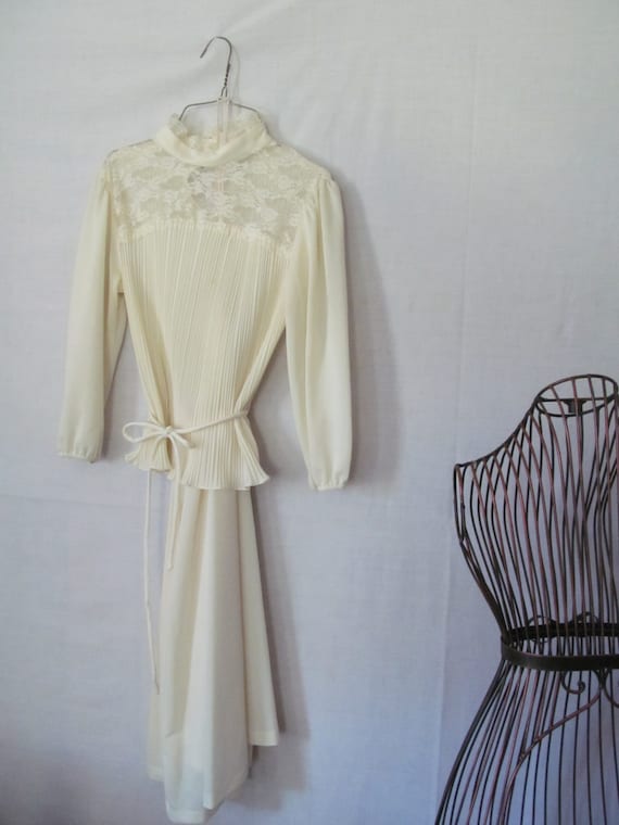 2 pc Beautiful Bohemian Ecru Lace Dress 70s 80s D… - image 1
