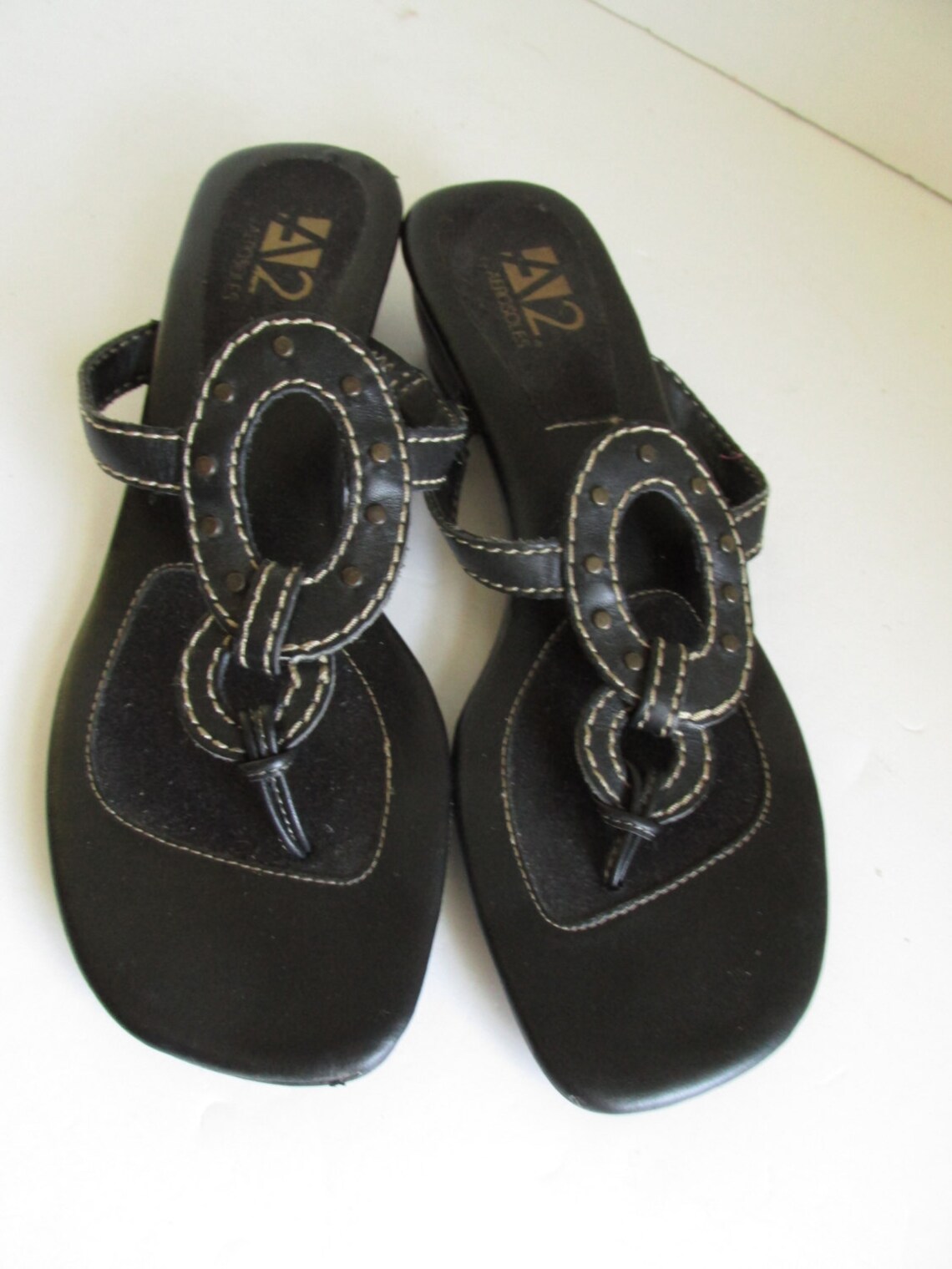 black and white thong sandals