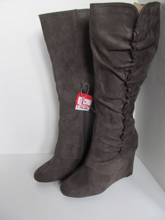 New with Tags Gray Leather Boots Grey Faux Suede B