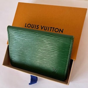 Louis Vuitton Epi LV Green Epi Card Case LV wallet box Credit card Holder Louis Vuitton ID Holder Louis vuitton Green Epi Wallet
