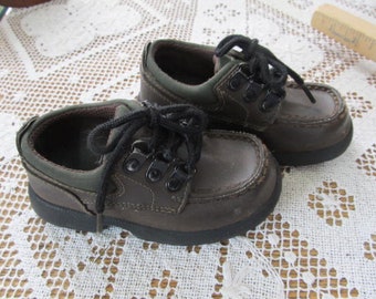 sz 6.5 Toddler Boys Shoes Vintage Childrens Shoes Boots Little Boys Work Boots Hiking Kids Boys Shoes with Tread Boots sz 6 1/2 Shoes Boots