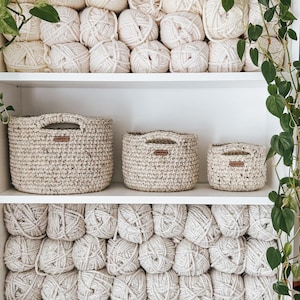 CROCHET PATTERN + VIDEO ⊹ Customizable Basket ⊹ 7 Sizes (mini - hamper) & Customization (no handles, two colors)