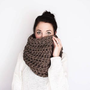 CROCHET PATTERN & TUTORIAL The Caulfield Infinity Scarf Chunky Texture Step by Step Photo Tutorials Included image 2
