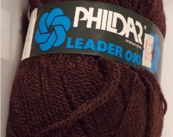 Phildar 'Leader 010'; Brown; Vintage; Lot of 5 plus reclaimed.