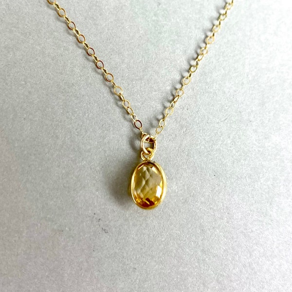CITRINE NECKLACE, Gold filled Chain, Vermeil yellow Gemstone, Necklace for her Christmas, oval gemstone Pendant, dainty Citine Necklace