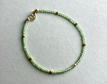 PERIDOT GEMSTONE BRACELET, jewelry gift for her, Gemstone bracelet, friendship bracelet, romantic gift, Gold filled, precious stone bracelet